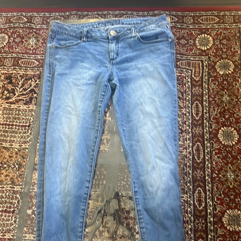 Blue skinny jeans ankle crop